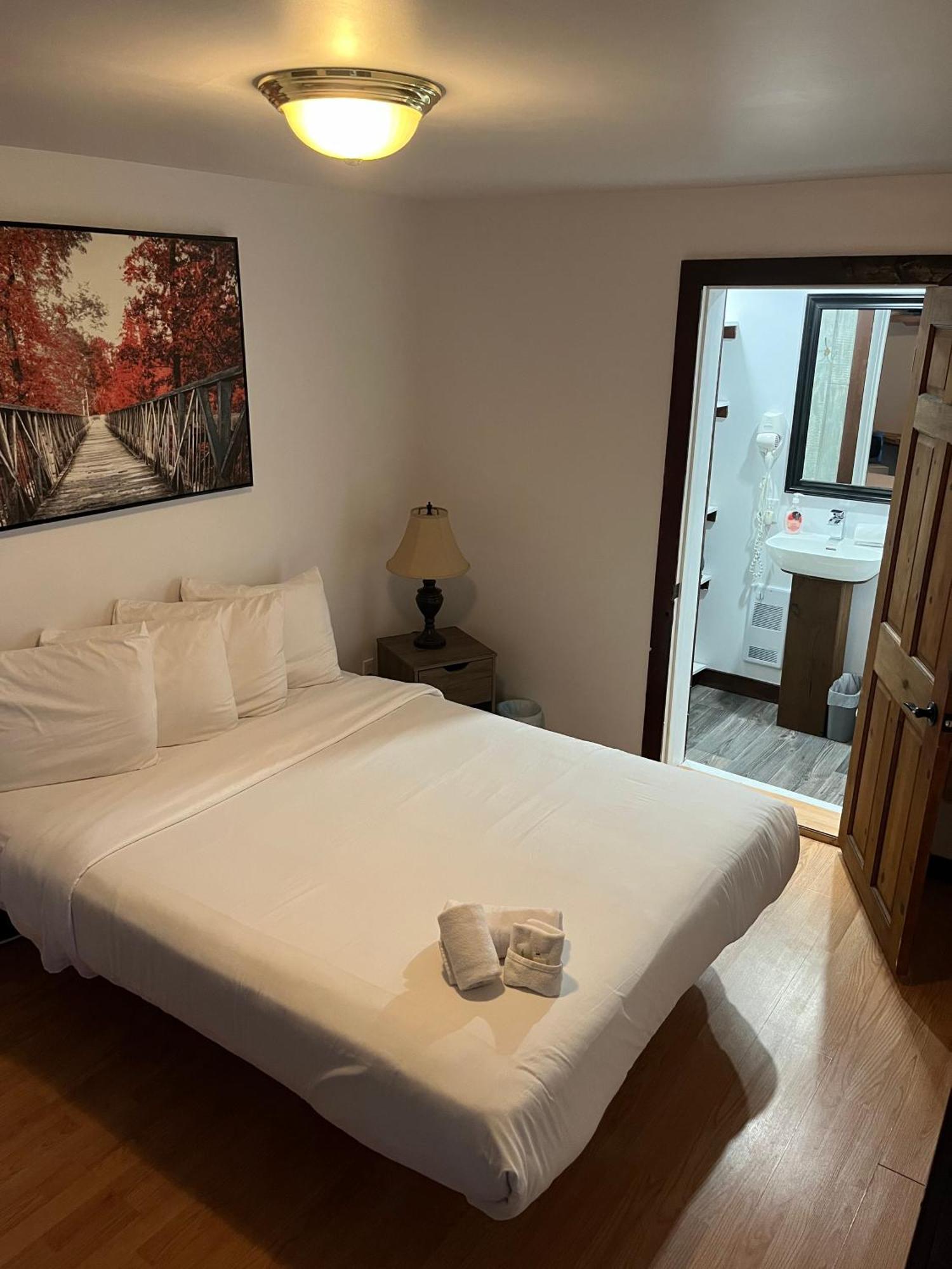 Auberge De Ferme-Neuve Lac-Saint-Paul エクステリア 写真