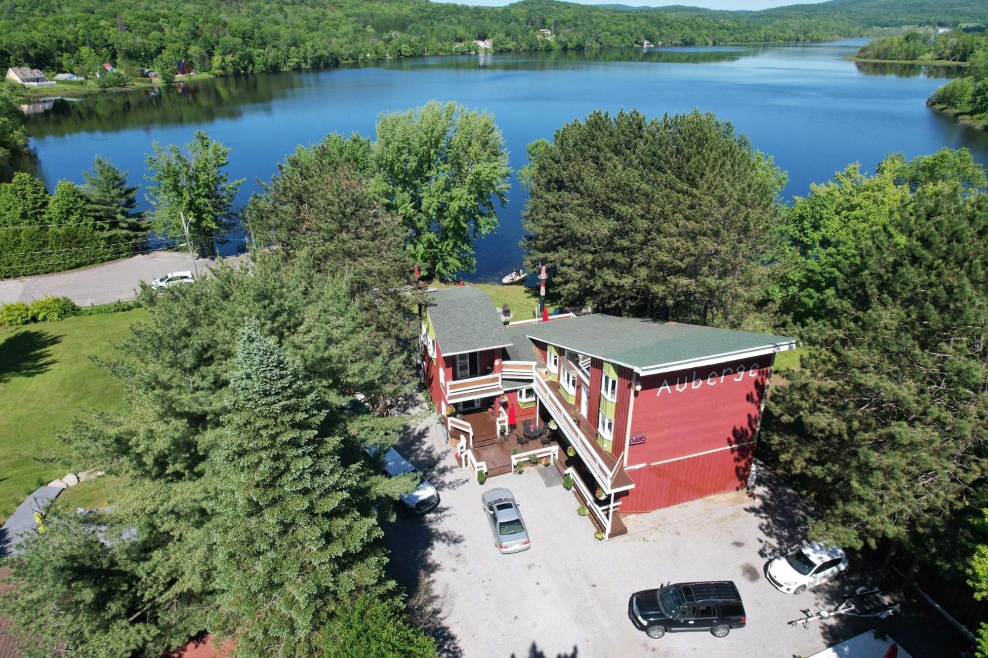 Auberge De Ferme-Neuve Lac-Saint-Paul エクステリア 写真