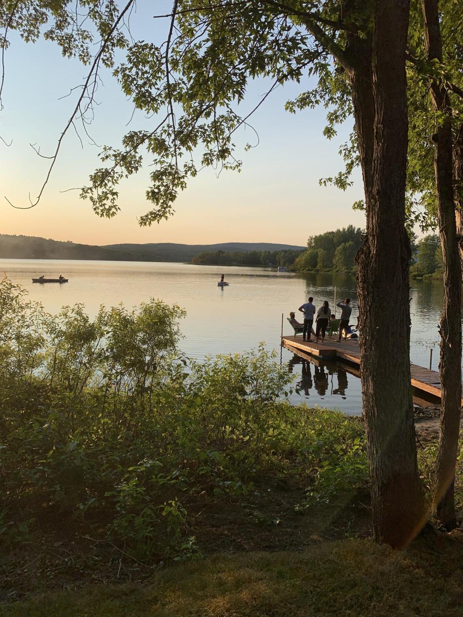 Auberge De Ferme-Neuve Lac-Saint-Paul エクステリア 写真