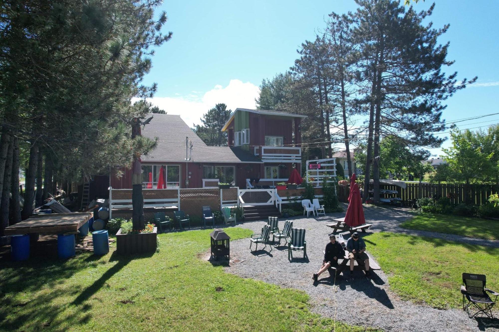 Auberge De Ferme-Neuve Lac-Saint-Paul エクステリア 写真